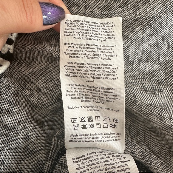 Vila jersey long sleeved top in black and white retro floral checkerboard - Picture 4 of 8